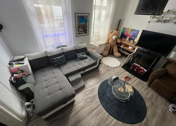 Holiday home Maison Familiale A 10 Minutes De La De Malo *